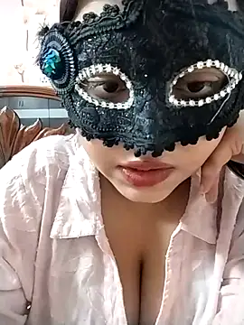 colleen hoover online show from October 2025 12:36:01 PM