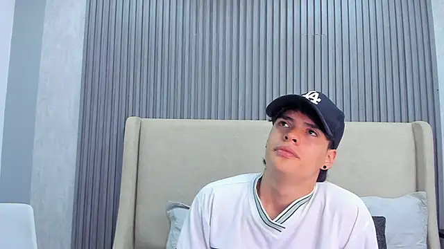 BenitoSaenz online show from September 2025 12:18:02 PM