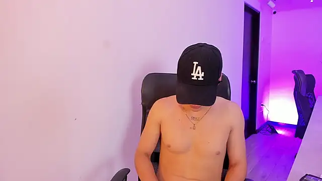 BenitoSaenz online show from September 2025 12:06:01 PM