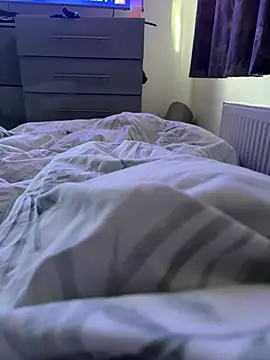 Snapshot of leroy9501 chatting on March 2026 08:21:01 AM leroy9501 online show from March 2026 08:21:01 AM