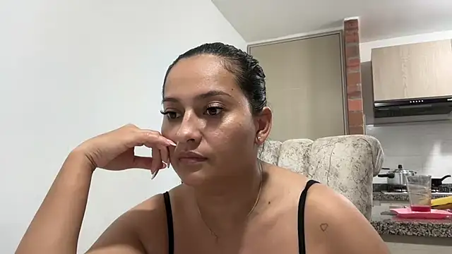 Sophia copper online show from October 2025 03:42:02 AM