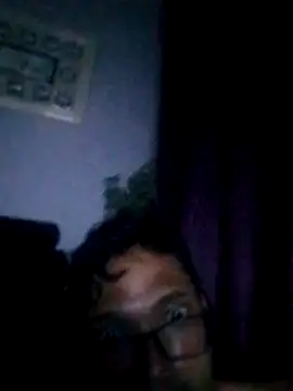 Snapshot of Ayie1822@xh chatting on November 2025 04:49:02 PM Ayie1822xh online show from November 2025 04:49:02 PM