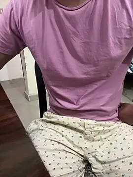 Snapshot of Saifq chatting on September 2025 10:27:01 AM Saifq online show from September 2025 10:27:01 AM