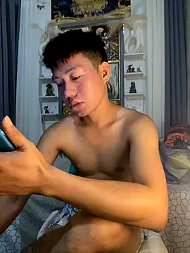 xshyboyx online show from September 2025 03:56:01 AM