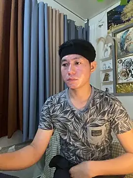 xshyboyx online show from February 2026 01:58:01 PM