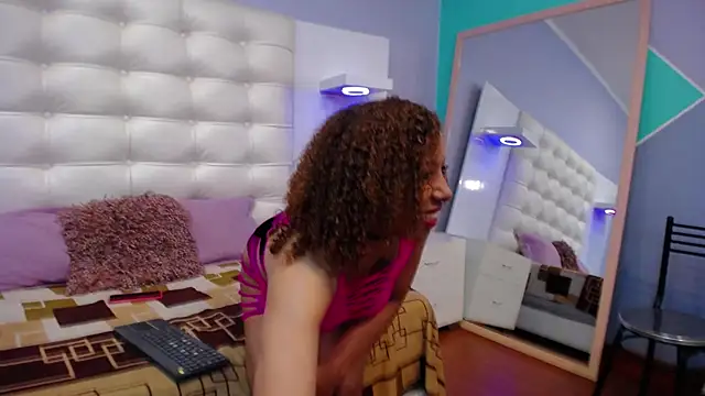 AryFox83 online show from October 2025 11:33:02 AM