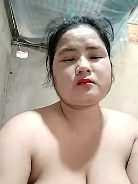 Snapshot of BigBoobs186 chatting on October 2025 03:13:02 AM BigBoobs186 online show from October 2025 03:13:02 AM