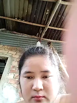 Snapshot of BigBoobs186 chatting on November 2025 01:28:01 AM BigBoobs186 online show from November 2025 01:28:01 AM