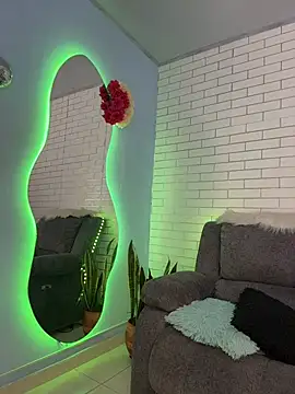 Snapshot of Im_Fernanda chatting on October 2025 10:08:02 AM Im Fernanda online show from October 2025 10:08:02 AM