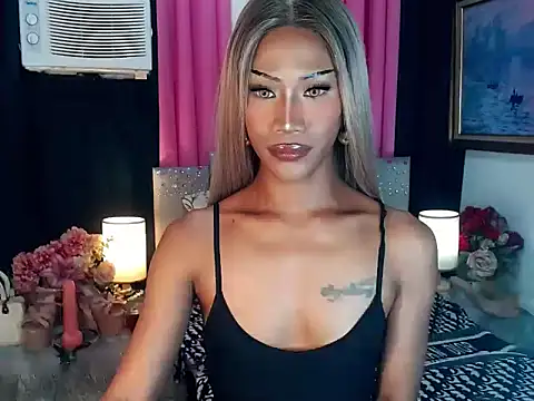 sassylatina online show from June 2026 04:28:02 PM