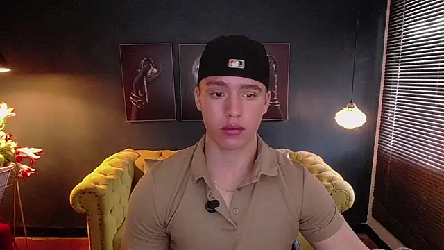 Snapshot of deivid_parker chatting on May 2026 01:42:02 PM deivid parker online show from May 2026 01:42:02 PM