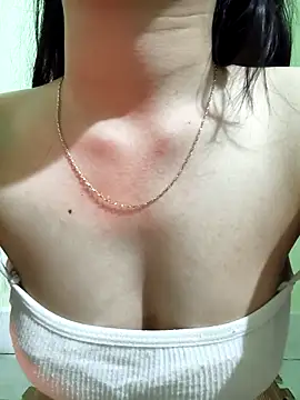 Snapshot of Mina-2468 chatting on February 2026 03:26:02 PM Mina-2468 online show from February 2026 03:26:02 PM