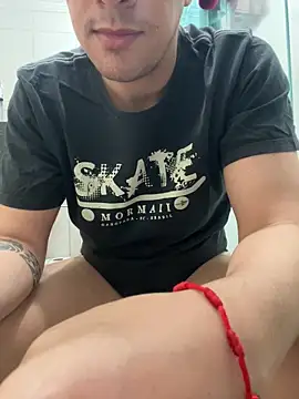 Snapshot of jeff_pepoer chatting on April 2026 10:57:02 AM jeff pepoer online show from April 2026 10:57:02 AM