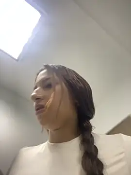 Melody smiith  online show from October 2025 11:52:02 AM