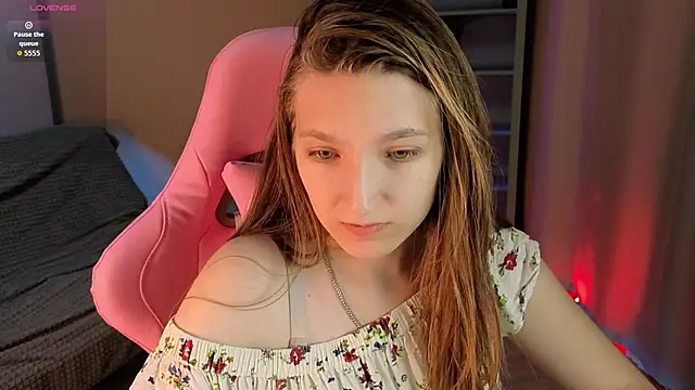 Snapshot of Mia_Myles chatting on September 2025 10:37:01 AM Mia Myles online show from September 2025 10:37:01 AM