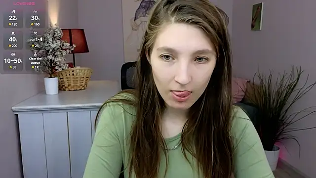 Snapshot of Mia_Myles chatting on October 2025 10:16:02 AM Mia Myles online show from October 2025 10:16:02 AM