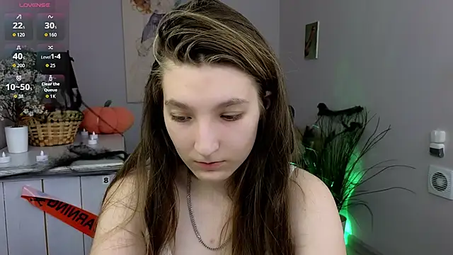 Snapshot of Mia_Myles chatting on October 2025 10:23:02 AM Mia Myles online show from October 2025 10:23:02 AM