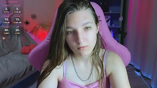 Snapshot of Mia_Myles chatting on October 2025 10:17:02 AM Mia Myles online show from October 2025 10:17:02 AM