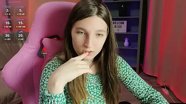 Snapshot of Mia_Myles chatting on November 2025 10:15:01 AM Mia Myles online show from November 2025 10:15:01 AM