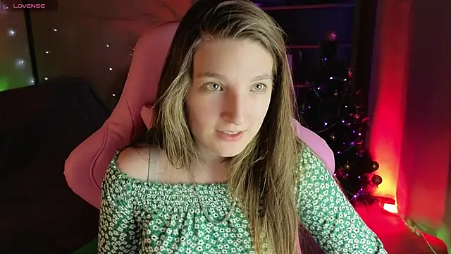 Snapshot of Mia_Myles chatting on January 2026 10:19:01 AM Mia Myles online show from January 2026 10:19:01 AM