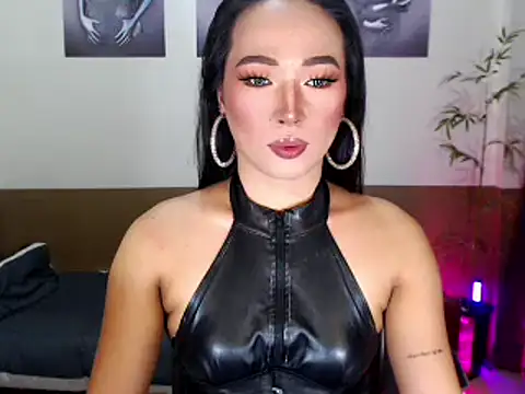 Snapshot of Spicy_kinky chatting on April 2026 05:21:02 PM Spicy kinky online show from April 2026 05:21:02 PM