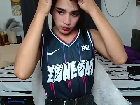 Snapshot of SheraCock chatting on November 2025 12:28:02 PM SheraCock online show from November 2025 12:28:02 PM