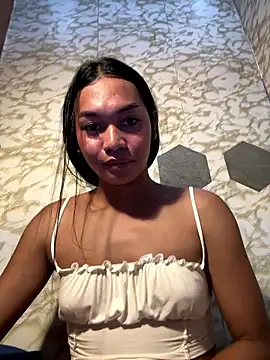 Snapshot of youryummybaby chatting on January 2026 06:40:02 AM youryummybaby online show from January 2026 06:40:02 AM