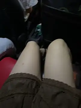 Meii-meyy online show from October 2025 01:30:01 PM