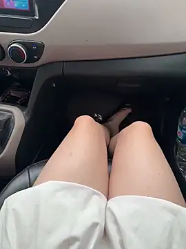 Meii-meyy online show from February 2026 06:11:01 AM