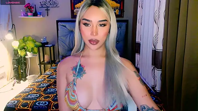 Franchesca Trans online show from November 2025 02:06:02 AM