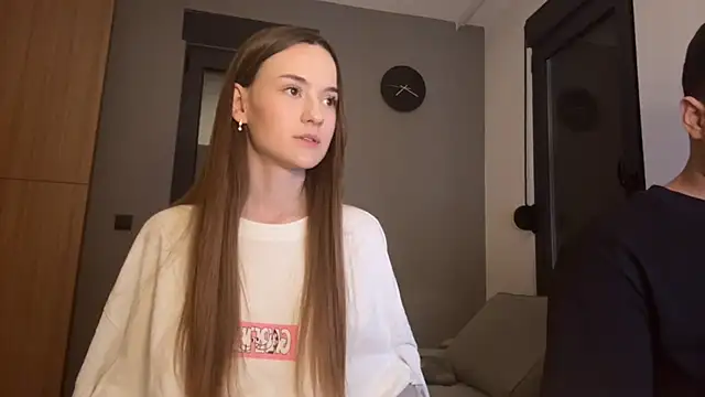 Snapshot of TenDouble chatting on October 2025 07:03:02 PM TenDouble online show from October 2025 07:03:02 PM