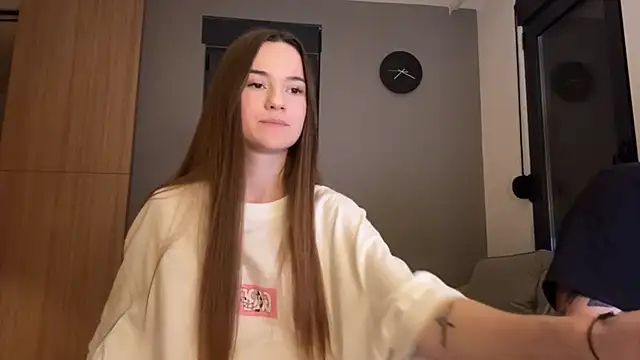 Snapshot of TenDouble chatting on October 2025 10:32:02 PM TenDouble online show from October 2025 10:32:02 PM