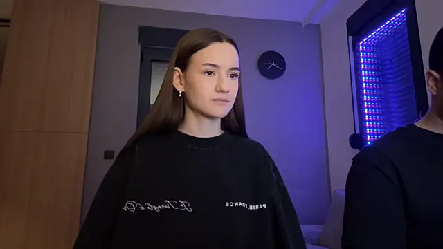 Snapshot of TenDouble chatting on November 2025 10:03:02 PM TenDouble online show from November 2025 10:03:02 PM