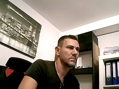 Snapshot of mastercharisma35 chatting on November 2025 01:22:04 PM mastercharisma35 online show from November 2025 01:22:04 PM