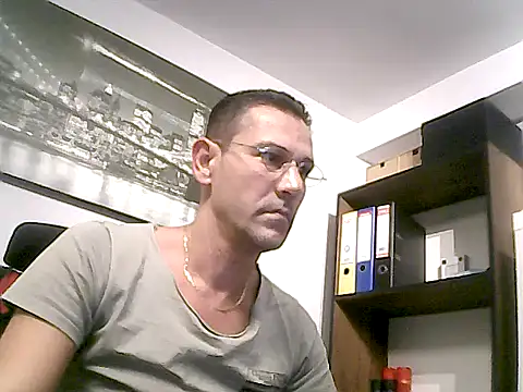 Snapshot of mastercharisma35 chatting on November 2025 01:11:01 PM mastercharisma35 online show from November 2025 01:11:01 PM