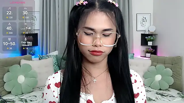 PrettyBlythes TS online show from October 2025 05:24:02 PM