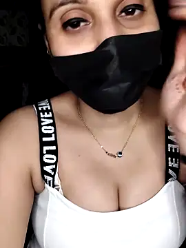 Snapshot of Horny_Shalu chatting on October 2025 06:23:01 PM Horny Shalu online show from October 2025 06:23:01 PM