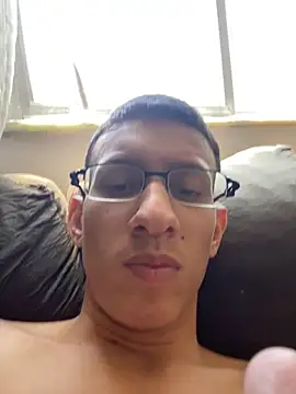 Snapshot of safadezanunes2 chatting on November 2025 03:45:01 PM safadezanunes2 online show from November 2025 03:45:01 PM