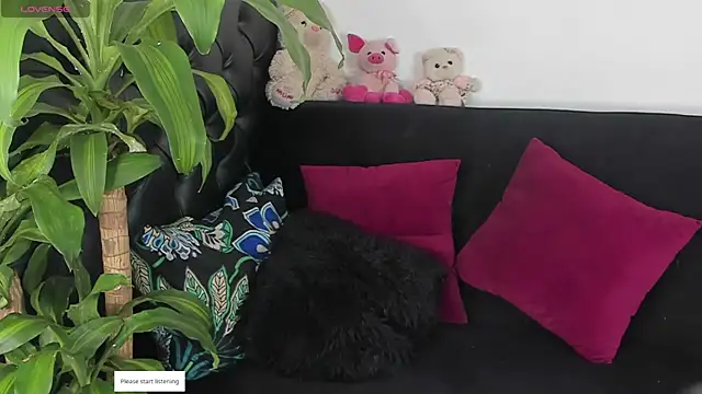 Snapshot of Britney_Rose chatting on November 2025 05:30:02 AM Britney Rose online show from November 2025 05:30:02 AM