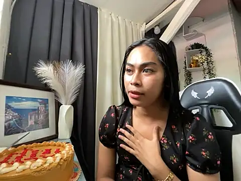 Snapshot of Sweetasian_cum chatting on October 2025 04:32:01 AM Sweetasian cum online show from October 2025 04:32:01 AM