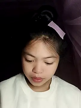 Snapshot of Thy00__ chatting on November 2025 06:54:01 PM Thy00 online show from November 2025 06:54:01 PM