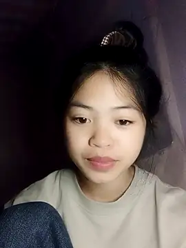 Snapshot of Thy00__ chatting on December 2025 03:41:02 PM Thy00 online show from December 2025 03:41:02 PM