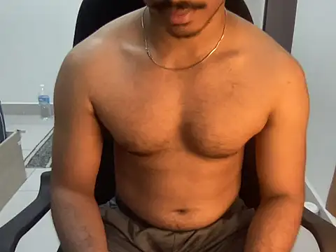 Snapshot of Hotmaskedboi chatting on November 2025 11:21:02 AM Hotmaskedboi online show from November 2025 11:21:02 AM