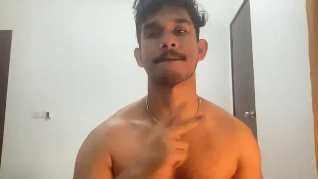 Snapshot of Hotmaskedboi chatting on December 2025 02:58:02 PM Hotmaskedboi online show from December 2025 02:58:02 PM