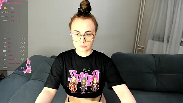 Snapshot of MewStella chatting on January 2026 06:02:02 PM MewStella online show from January 2026 06:02:02 PM