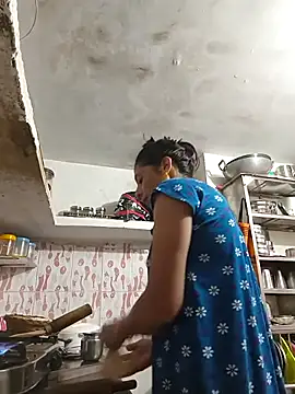 ISHANI-SINGH online show from September 2025 03:22:01 AM