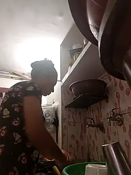 ISHANI-SINGH online show from November 2025 03:50:01 AM