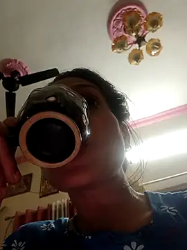 ISHANI-SINGH online show from February 2026 02:02:01 PM