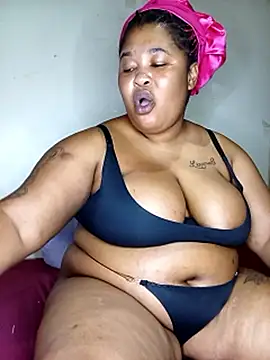 Snapshot of Sexybella-97 chatting on October 2025 05:22:02 PM Sexybella-97 online show from October 2025 05:22:02 PM