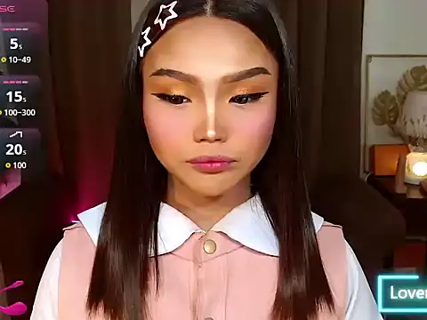 Snapshot of _MaxcineMalkova_ chatting on December 2025 12:21:02 PM MaxcineMalkova online show from December 2025 12:21:02 PM